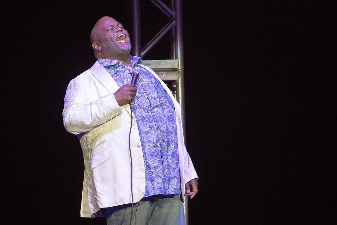 Lavell Crawford